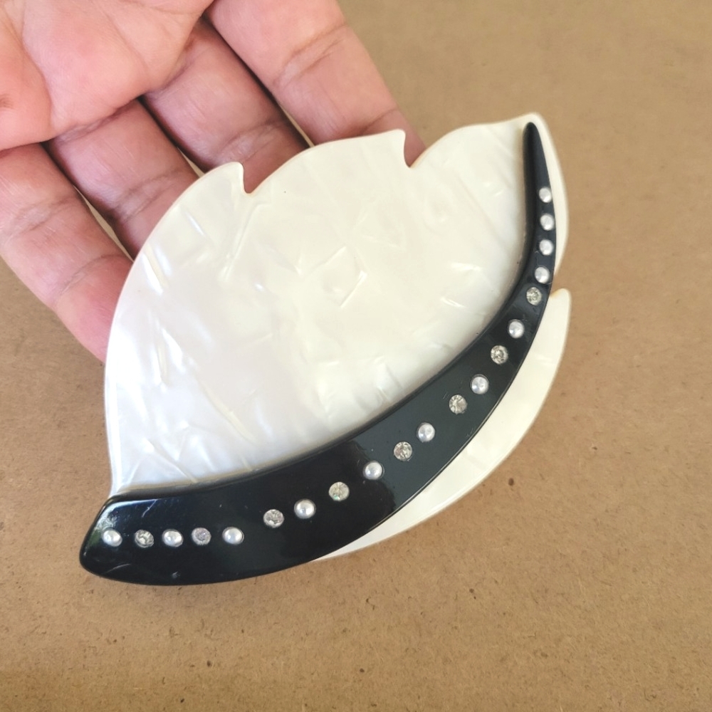 Vintage Retro 80s Pearlescent & Black Acrylic Leaf French Hair Clip Barrette